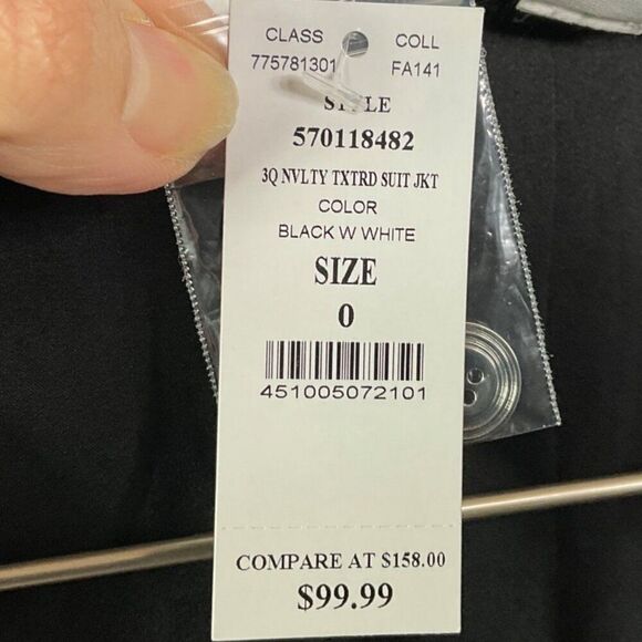 NWT White House Black Market Womens Textured Blazer Jacket Size 0 Black & White - Picture 10 of 14